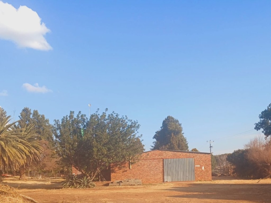 6 Bedroom Property for Sale in Hartswater Northern Cape